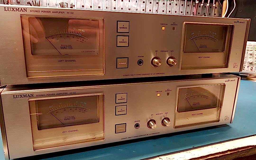 Luxman M-02