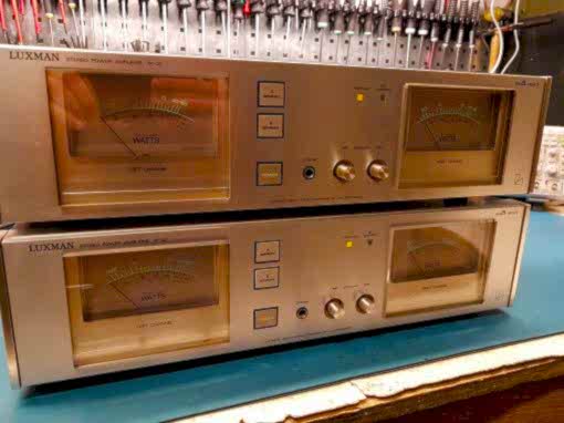 Luxman M-02